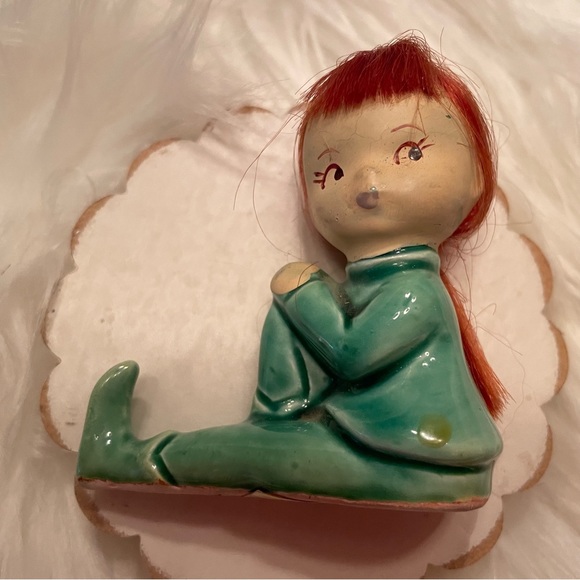 Rare Vintage Ries Pixie Elf Girl Red Hair Green Outfit Hand Painted in Japan - Picture 5 of 8